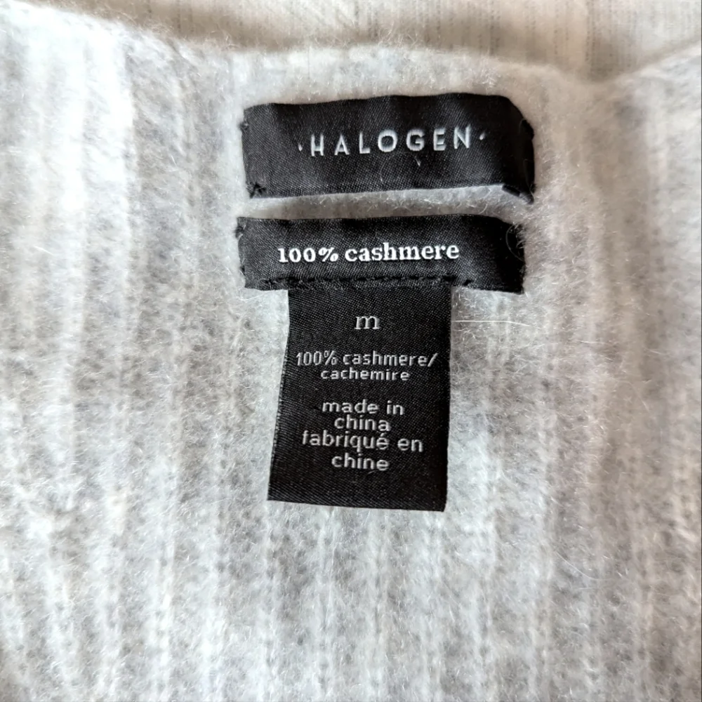 *HALOGEN* V-Neck 100% Cashmere Sweater w/ Side Slit Tie Heather Gray, Medium EUC - Picture 3 of 11